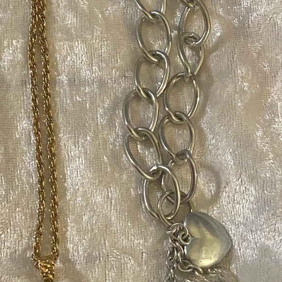 Heart Jewelry 4 Necklaces - Picture 4 of 11